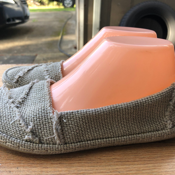 Red Dog Khaki Canvas Slip On Shoes Size 7M - Picture 1 of 8